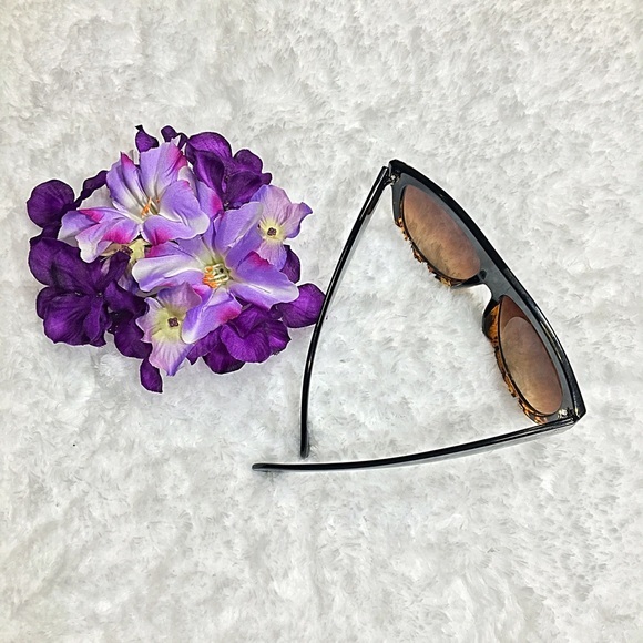 Vintage Oversized Flat Too Aviators - Picture 3 of 3